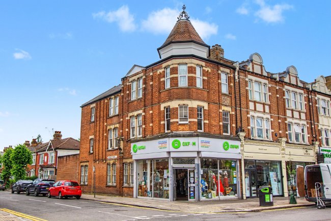 96A Ballards Lane, Finchley, London N3 2DL 2