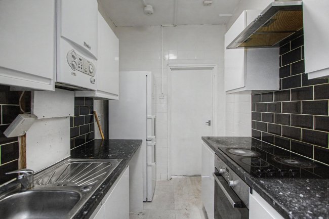 96A Ballards Lane, Finchley, London N3 2DL 2