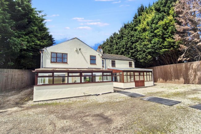 Ledstone Engine Cottage, Ridge Road, Micklefield, Leeds, LS25 7BR 6