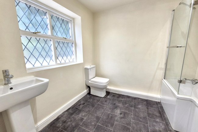 Ledstone Engine Cottage, Ridge Road, Micklefield, Leeds, LS25 7BR 6