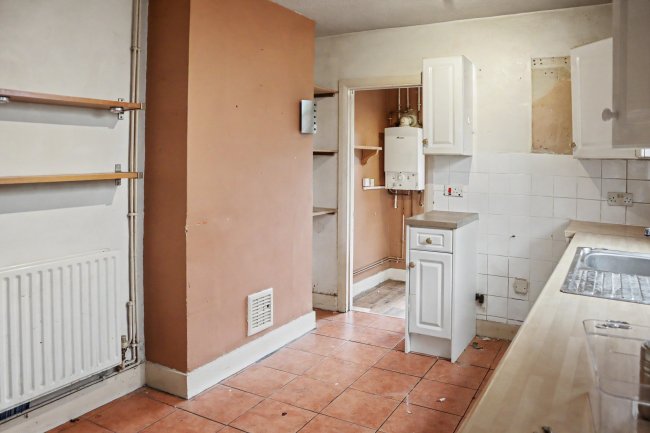 101 Eardley Road, Streatham, London SW16 6DB 1