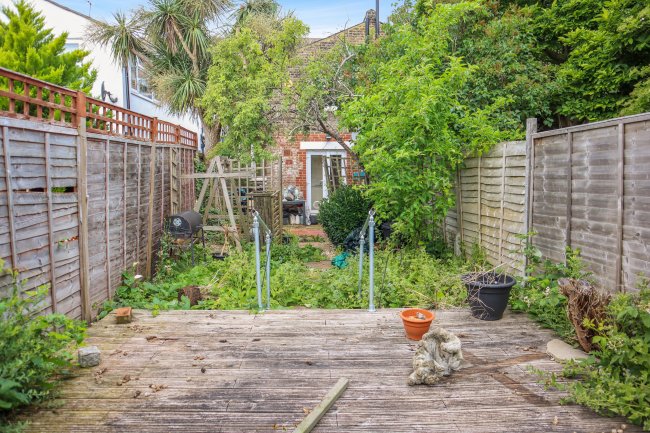 101 Eardley Road, Streatham, London SW16 6DB 1