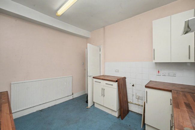 24b Melbourne Grove, East Dulwich, London SE22 8QZ 6