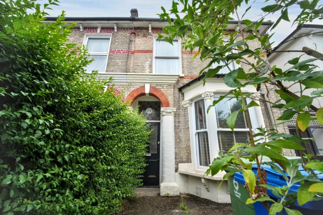 24b Melbourne Grove, East Dulwich, London SE22 8QZ 6