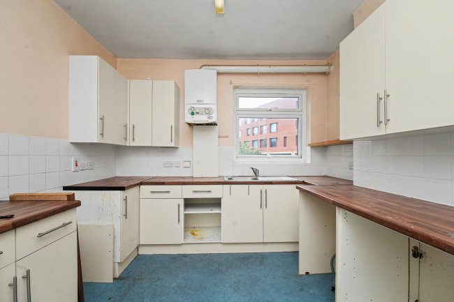 24b Melbourne Grove, East Dulwich, London SE22 8QZ 6