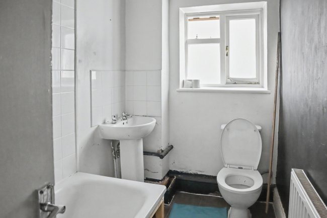 47b Ramsden Road, Balham, London SW12 8RA 5