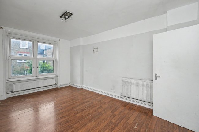 27b Fernside Road, Balham, London SW12 8LN 7