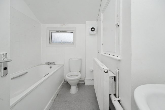 27c Fernside Road, Balham, London SW12 8LN 8