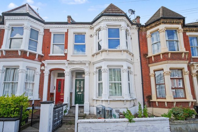 27c Fernside Road, Balham, London SW12 8LN 8