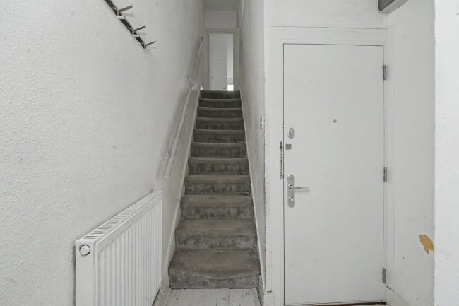 27c Fernside Road, Balham, London SW12 8LN 8