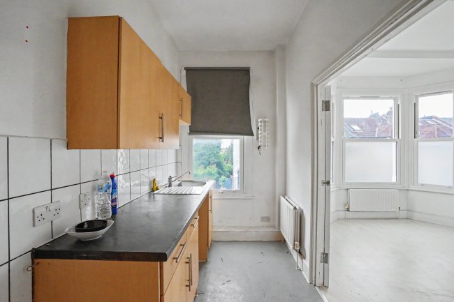 69b Childerbert Road, Tooting, London SW17 8EY 7