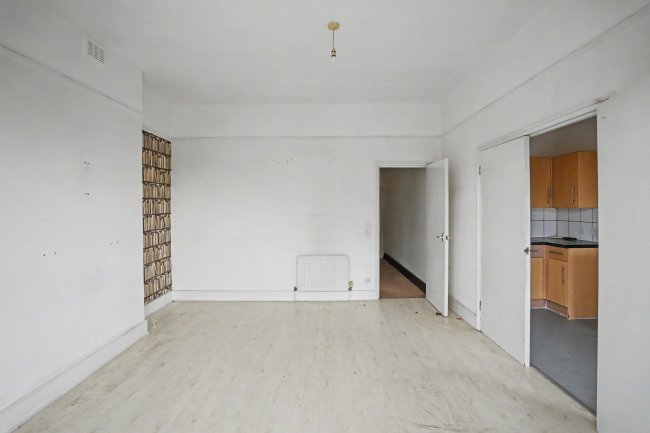 69b Childerbert Road, Tooting, London SW17 8EY 7