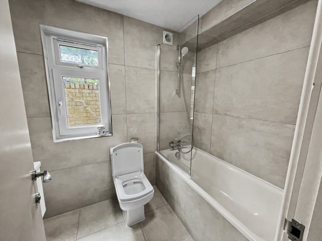 28a Pendennis Road, Streatham, London SW16 2SW 10
