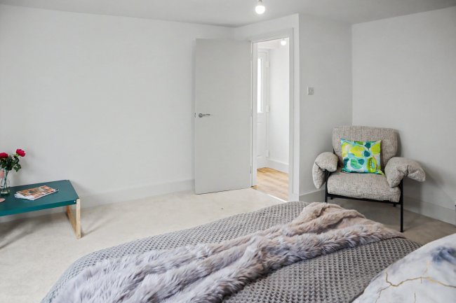 28a Pendennis Road, Streatham, London SW16 2SW 10