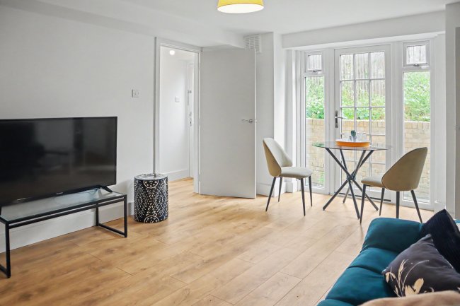 28a Pendennis Road, Streatham, London SW16 2SW 10