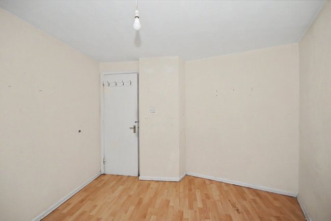 16 Queensway, Cambridge, CB2 8AX 1