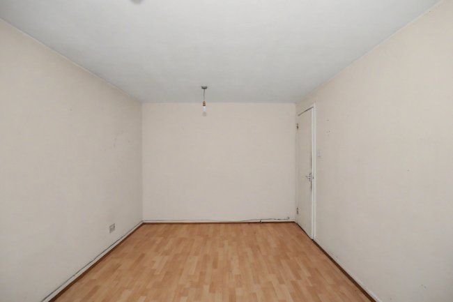 16 Queensway, Cambridge, CB2 8AX 1