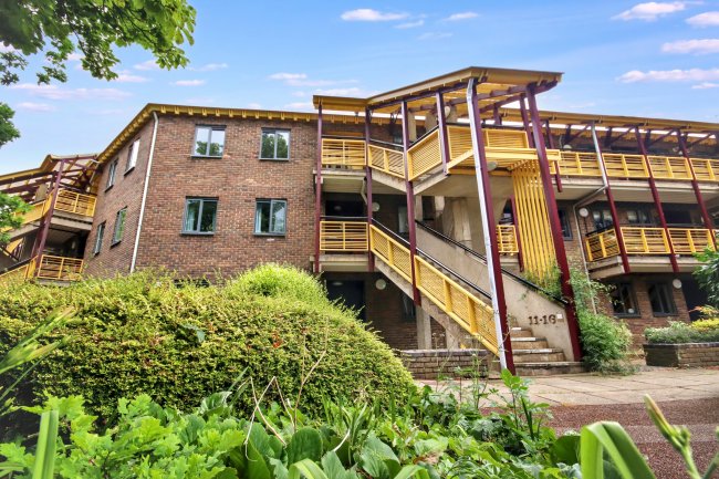 16 Queensway, Cambridge, CB2 8AX 1