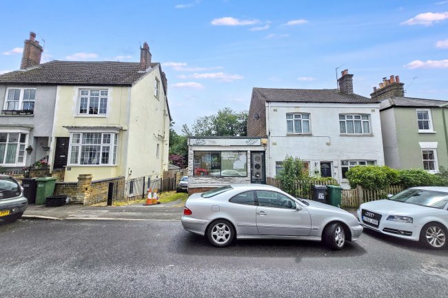 25 Doods Road, Reigate, RH2 0NT 7