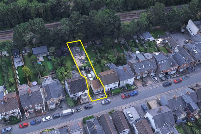 25 Doods Road, Reigate, RH2 0NT 7