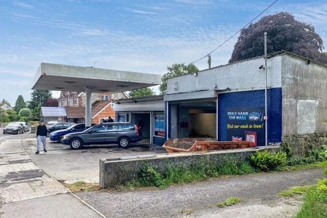Zeals Hand Car Wash, Chapel Lane, Zeals, Warminster, Wiltshire BA12 6NL 2