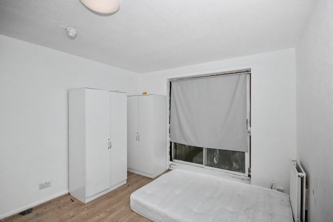 9 St Mary's Square, Newmarket, CB8 0HZ 6