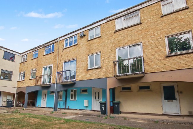 9 St Mary's Square, Newmarket, CB8 0HZ 6