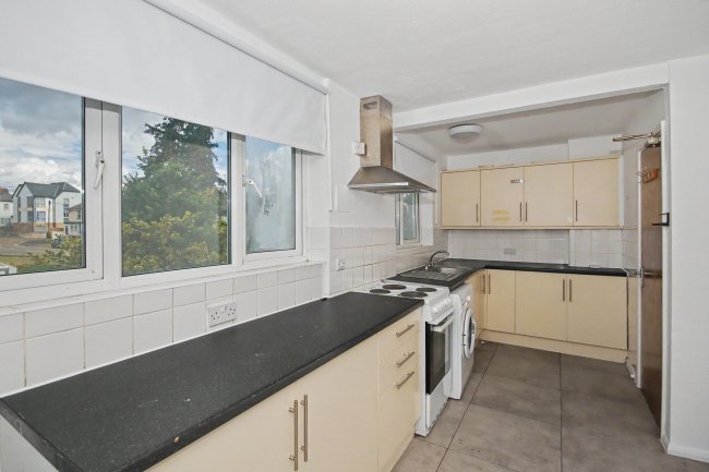 9 St Mary's Square, Newmarket, CB8 0HZ 6