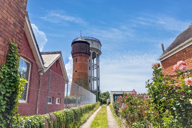 Rockwell Green Water Towers, Rockwell Green, Somerset TA21 9DH 6