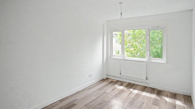 95 Raccoon Way, Hounslow, Middlesex, TW4 7PN 3