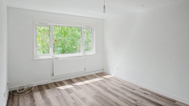 95 Raccoon Way, Hounslow, Middlesex, TW4 7PN 3