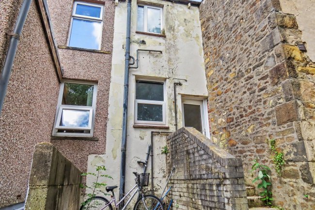 84 Clarendon Road, Lancaster, Lancashire, LA1 2DQ 2