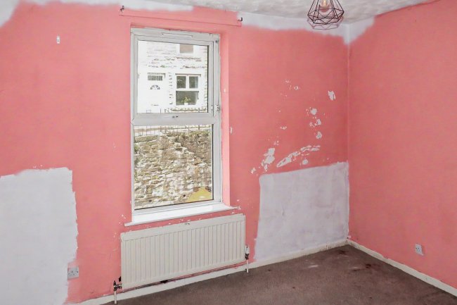 84 Clarendon Road, Lancaster, Lancashire, LA1 2DQ 2