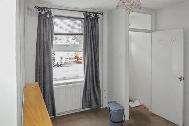 84 Clarendon Road, Lancaster, Lancashire, LA1 2DQ 2