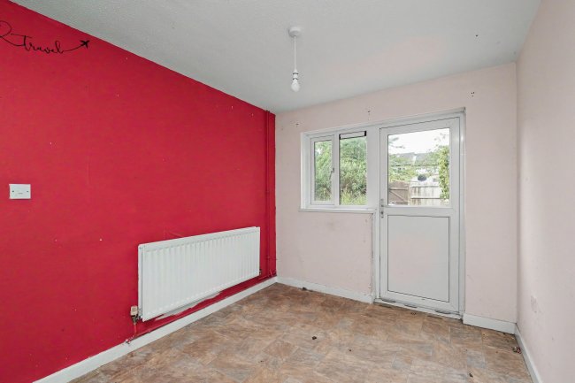 10 Skerne Passage, Bedford, Bedfordshire, MK41 7XX 1