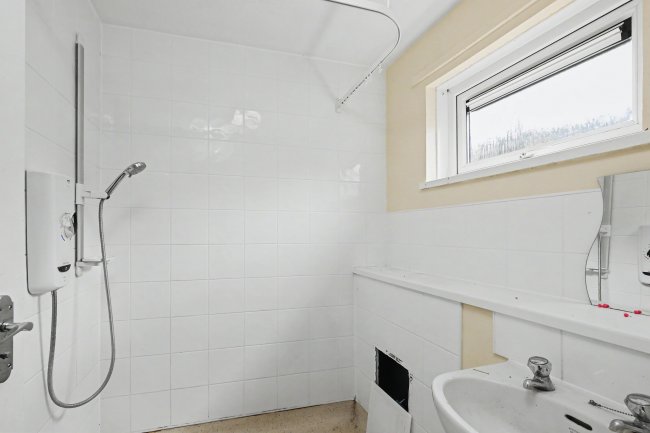 10 Skerne Passage, Bedford, Bedfordshire, MK41 7XX 1