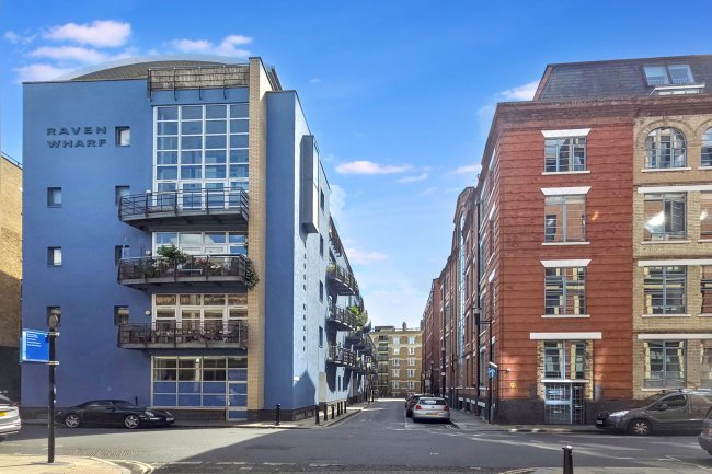 11 Raven Wharf, Lafone Street, London SE1 2LR 6