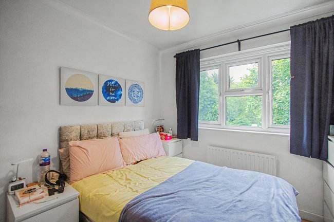 2 Parsonage Court, Cranes Way, Borehamwood, Hertfordshire, WD6 2LA 4