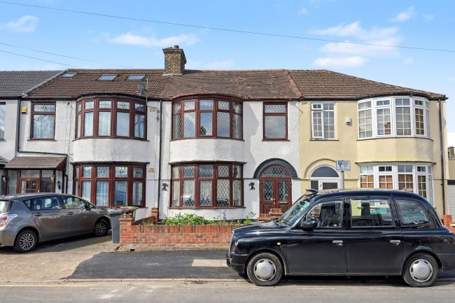 60 Shirley Gardens, Barking, Essex, IG11 9XA 5