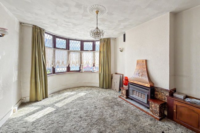 60 Shirley Gardens, Barking, Essex, IG11 9XA 5