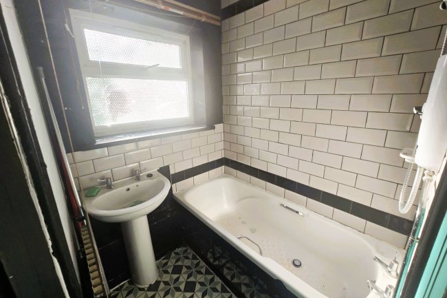 42 Woodview, Edwalton, Nottingham, NG12 4AX 8