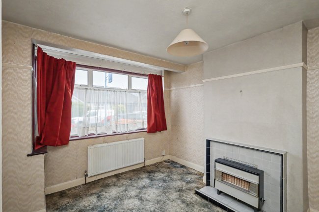 21 Somerville Road, Chadwell Heath, Romford, Essex, RM6 5BD 2
