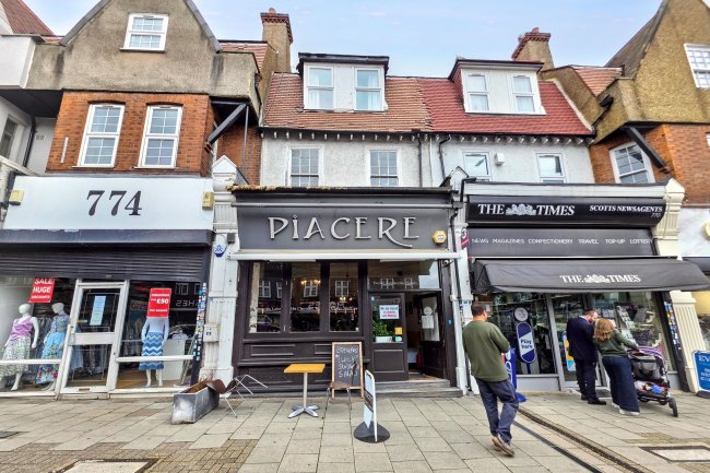 772 Finchley Road, Golders Green, London, NW11 7TH 11
