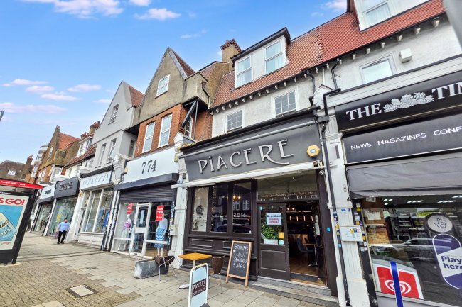 772 Finchley Road, Golders Green, London, NW11 7TH 11