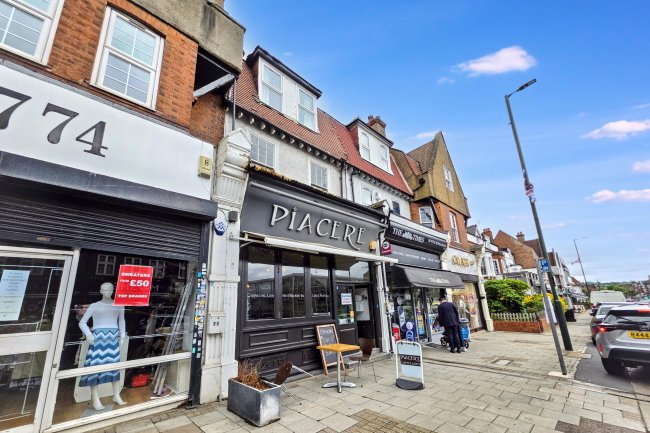 772 Finchley Road, Golders Green, London, NW11 7TH 11