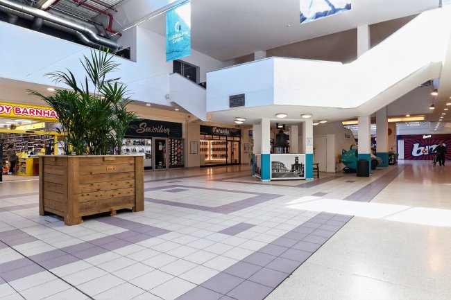 The Guildbourne Centre, Worthing BN11 1LZ 2