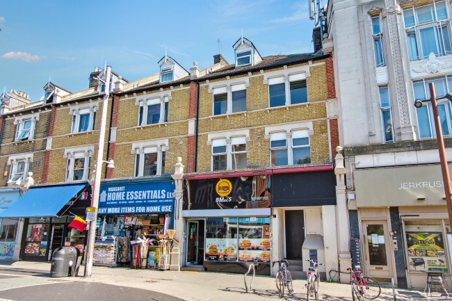 Flat 4, 6 High Street, Walthamstow, London, E17 7LD 3