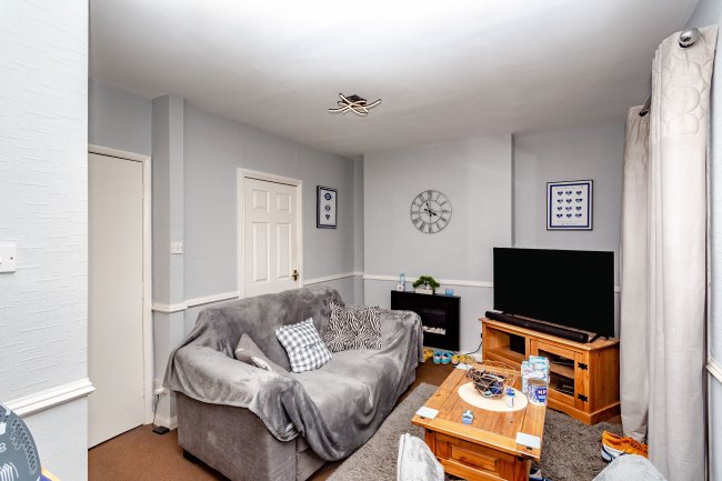 St Catherine Villas, Doncaster Road, Wakefield, WF1 5HF 8