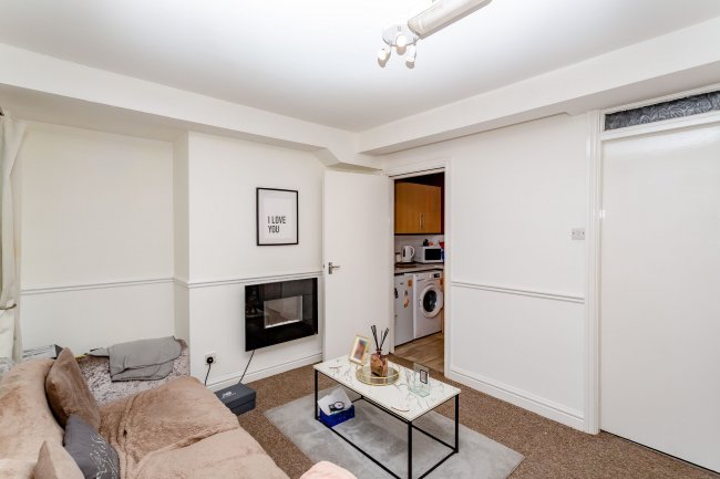 St Catherine Villas, Doncaster Road, Wakefield, WF1 5HF 8