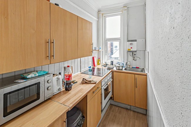 25 Windsor Road, Bournemouth, BH5 1DT 9